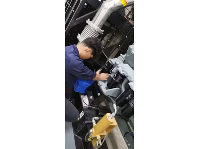 Oil Filter Replacement Service